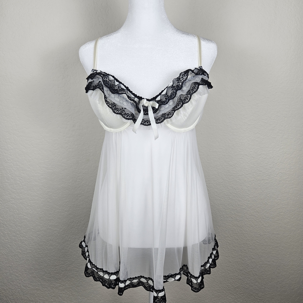 Jezebel Black and White Lace Chemise